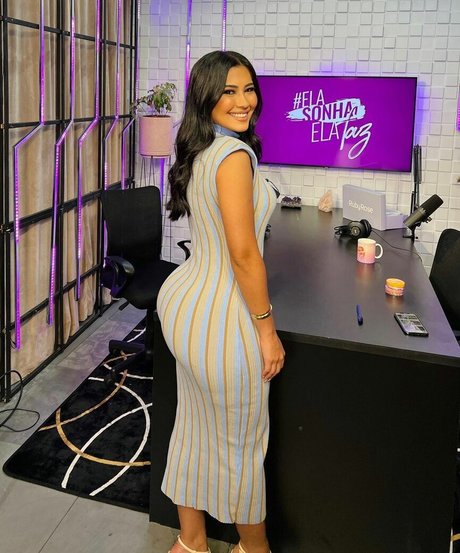 Thaynara OG freie nackt foto