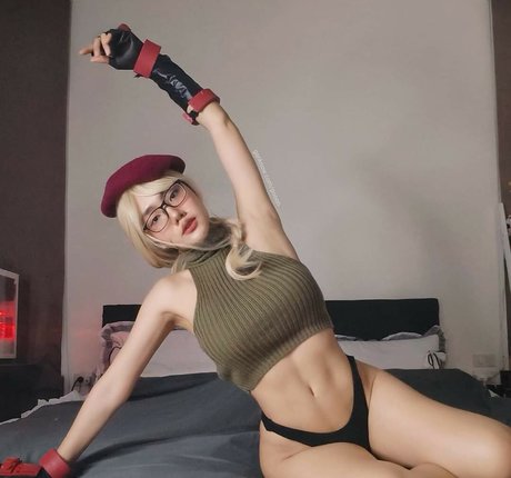 Poon Wrunya exklusive sex foto