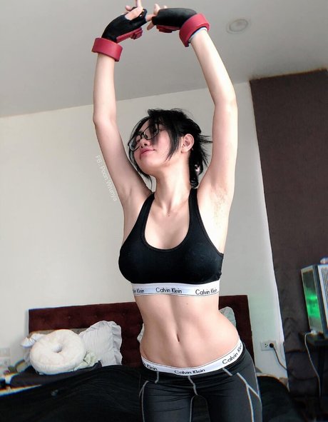 Poon Wrunya model nacktheit fotos