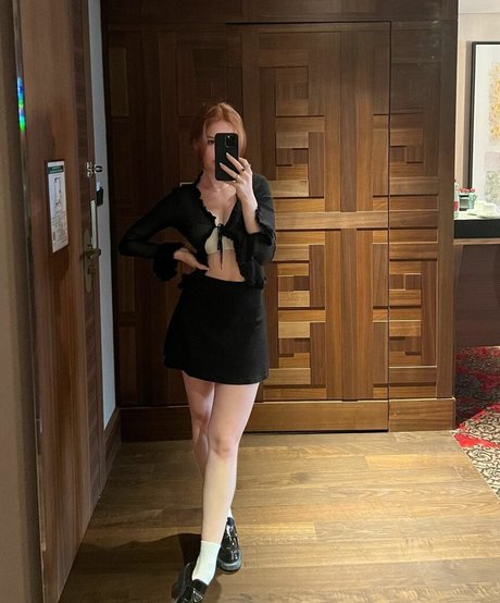 Madelaine Petsch Fotoaufnahmen