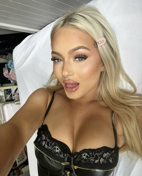 dolcedollll pornostar xxx galerien