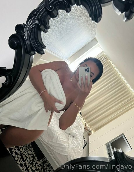 Linda Vo erotische heiße fotos