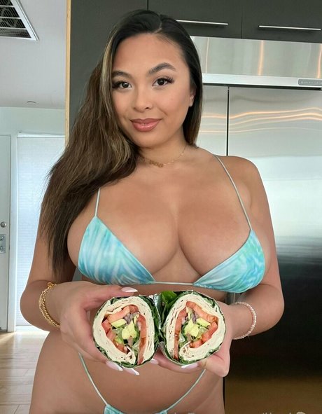 Linda Vo pornostar sex bilder