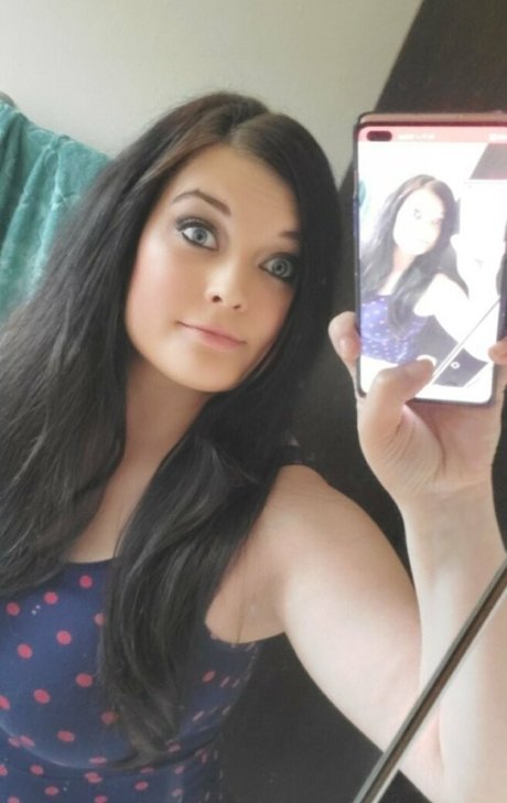 kurvige milf-onlyfans erotische schöne bild