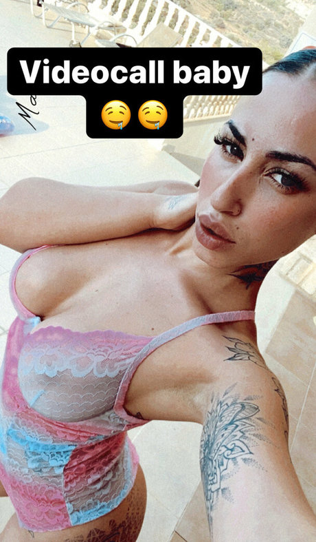 heißeste ladyboy-onlyfans schöne akt archiv