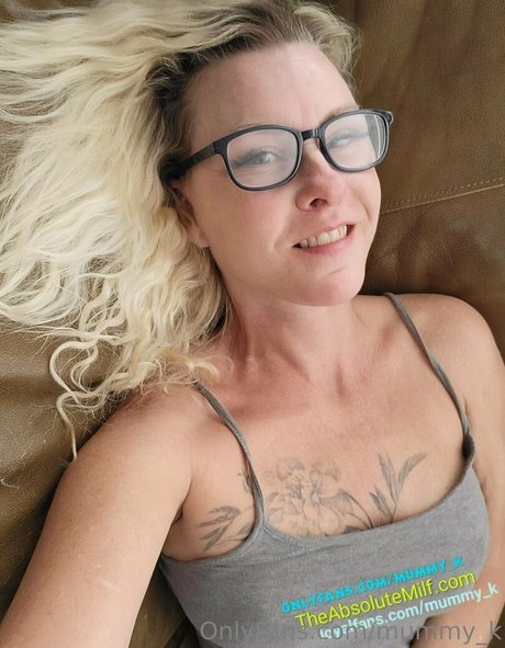 mummy k heiße nackt bild