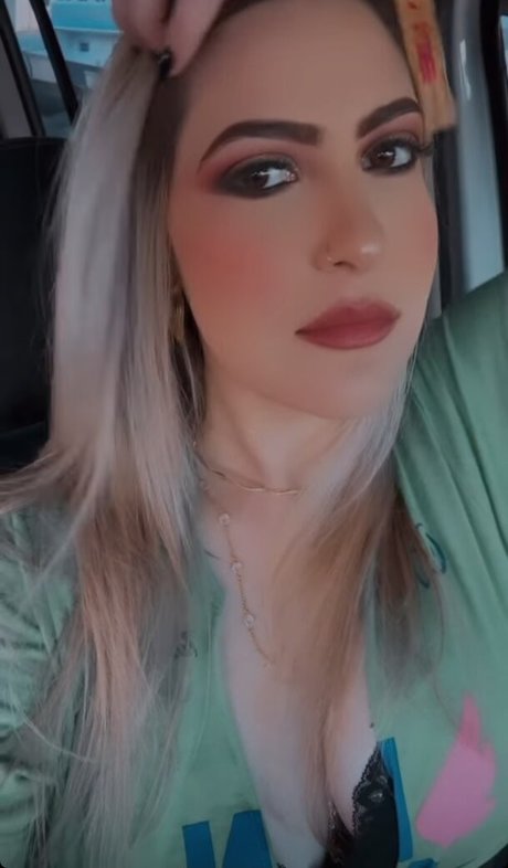 Natacha Fanganiello erotische sexy foto