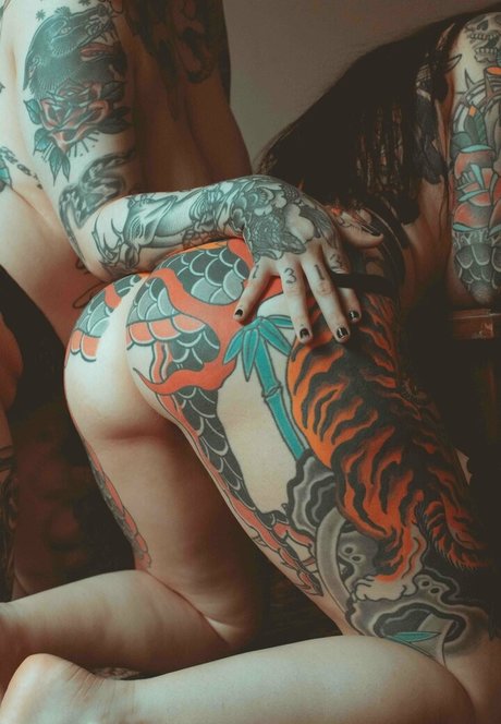 zierliche brünette nur fans exklusive porno bilder