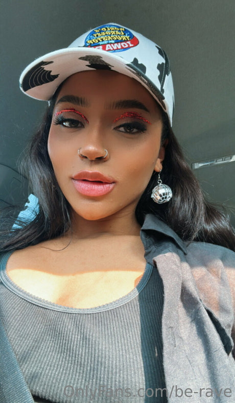 dünne schwarze teenager-onlyfans kostenlose kunst galerien