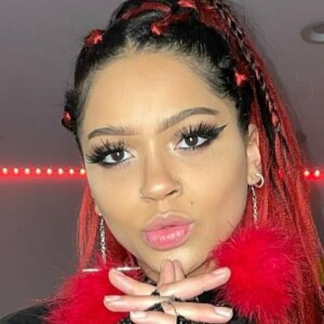 sperma auf großen titten onlyfans perfekte pornografische foto