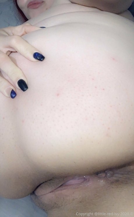 rothaarige pawg onlyfans nackt akt bilder