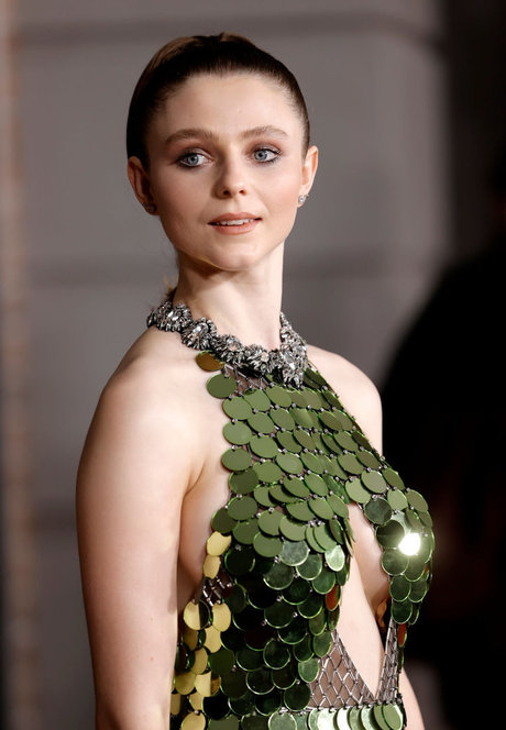 Thomasin Mckenzie xxx nackte bilder