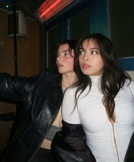 Thomasin Mckenzie nackt kostenlose galerien