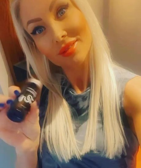 Laura Hermansen model erotische foto