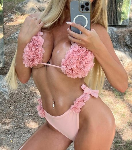 Annie Metusheva nackt kostenlose foto