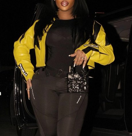 asiatische strumpfhosen onlyfans erotische kunst archiv