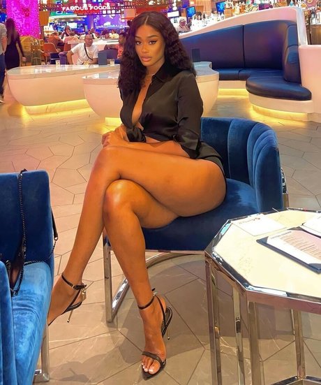 unterwasser-onlyfans hübsche xxx bild