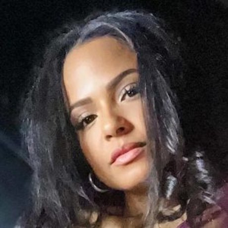 anfällige knochen-onlyfans erwachsene exklusive bild