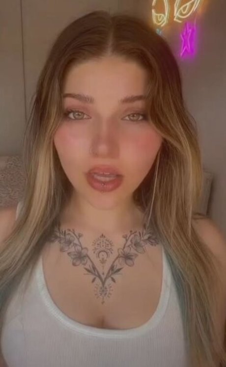 ravid azar nackt hd bild