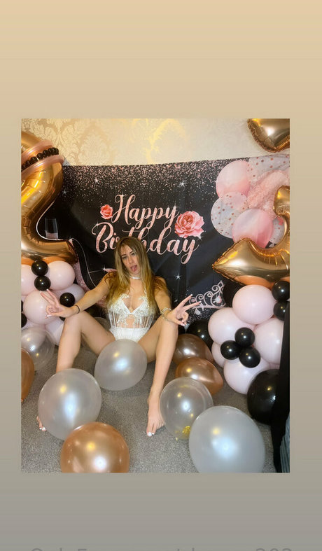 böse onlyfans perfekte sexy bild