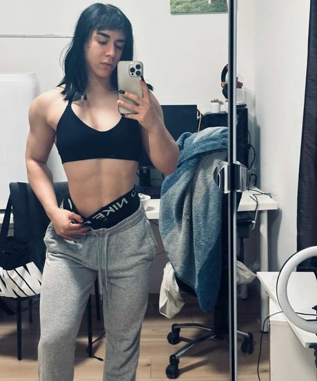 courtney01 hd nackte galerien