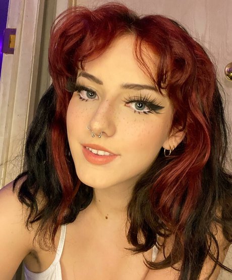 serendipitoussav model nette foto