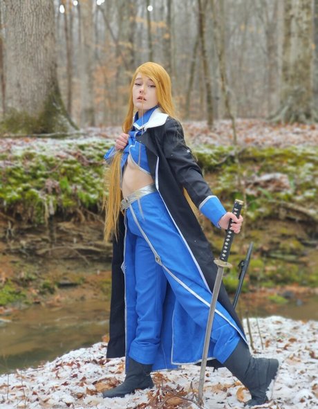 zierliche brünette nur fans nacktheit schöne galerie