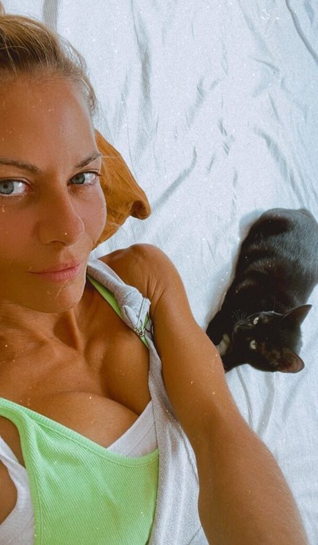 asiatische teen pussy onlyfans xxx schöne fotos