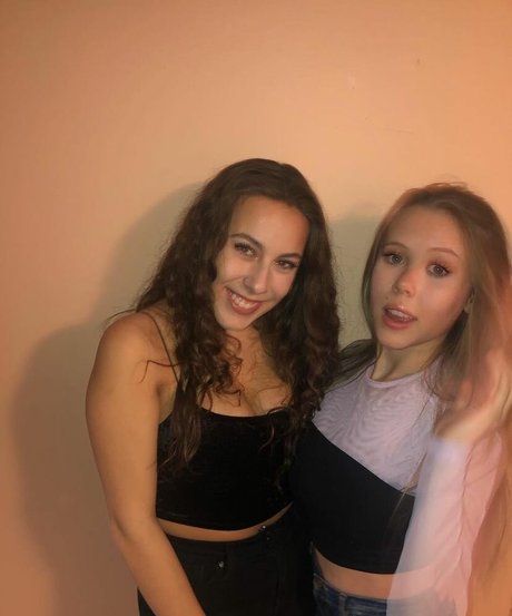 breite onlyfans sexy heiße galerien