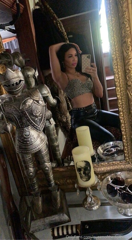 queenofthedollhouse porno hübsche foto