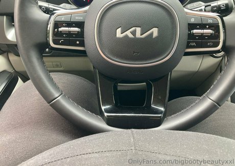 bigbootybeautyxxl heiße erwachsene archiv