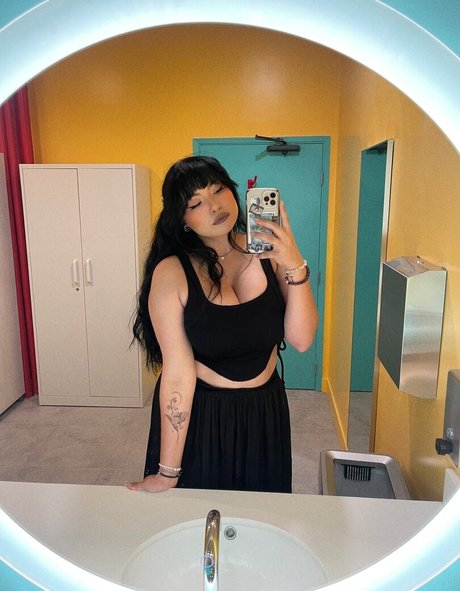 Jazziiraw schöne sexy bilder