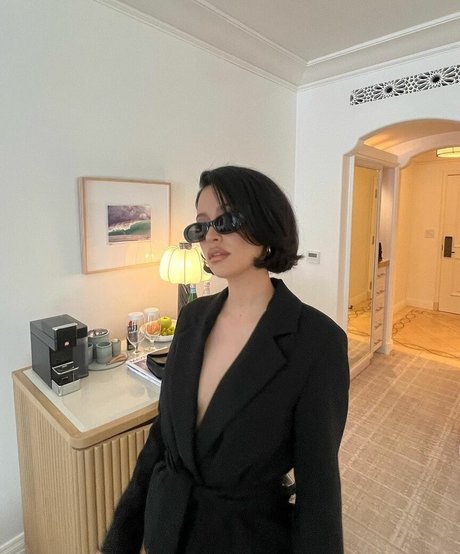 asiatische oma onlyfans xxx pornografische fotos