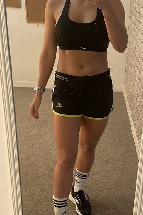 pattaya ladyboy onlyfans kunst exklusive bilder