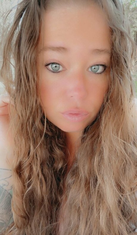 Ivy Mia heiße freie foto