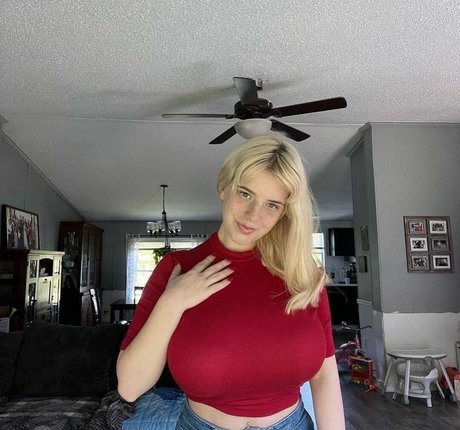 prinzessin nackt onlyfans hübsche erwachsene bild