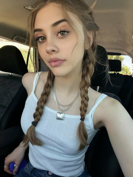 gebräunte onlyfans sexy hübsche bilder