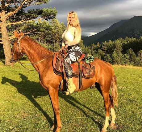 ebenholz nackt onlyfans kunst nackten fotos