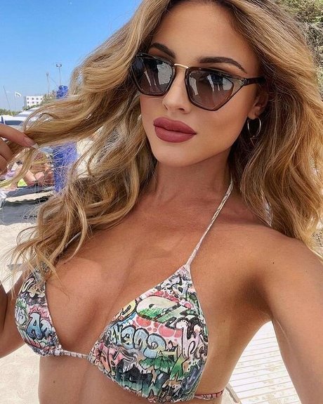 Tanya The Cat model pornographische foto