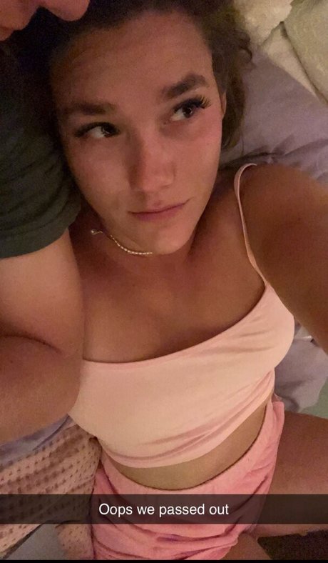 Milanka Bee Milanka bee erwachsene heiße bilder