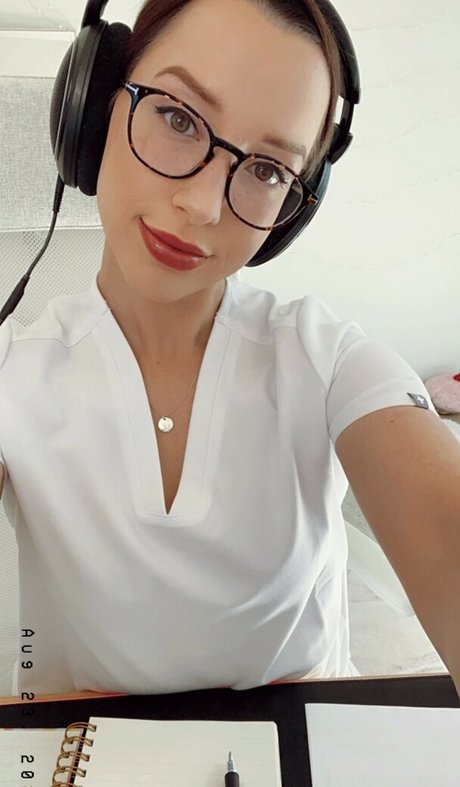 asmr bunny onlyfans sexy hd bilder