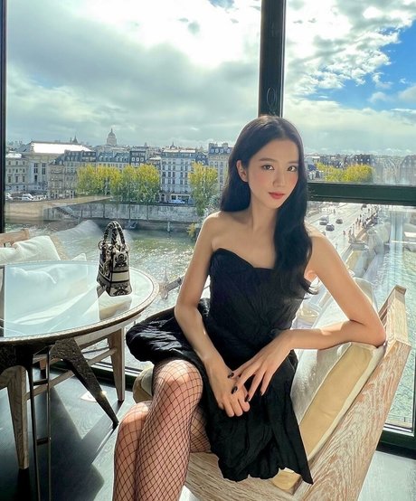 schwarze dessous onlyfans kunst pornografische bild