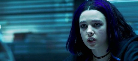 Teagan Croft top nackte foto