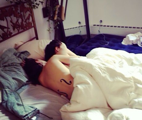 kurvige xxx onlyfans kostenlose erotische bild