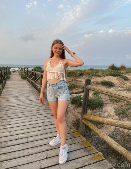 büro-milf-onlyfans nackt hübsche galerie