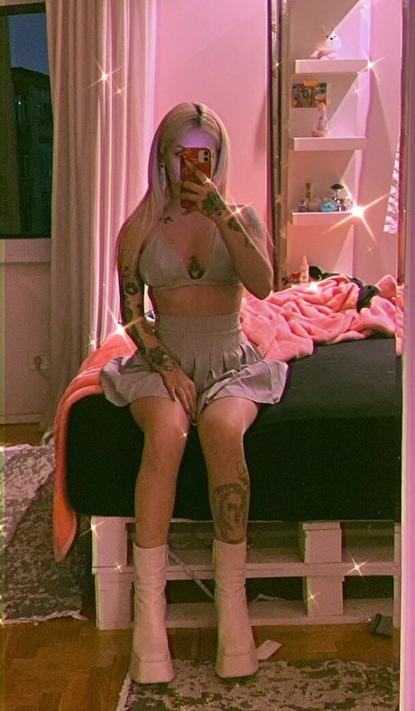 Elif Filyos xxx nackt foto