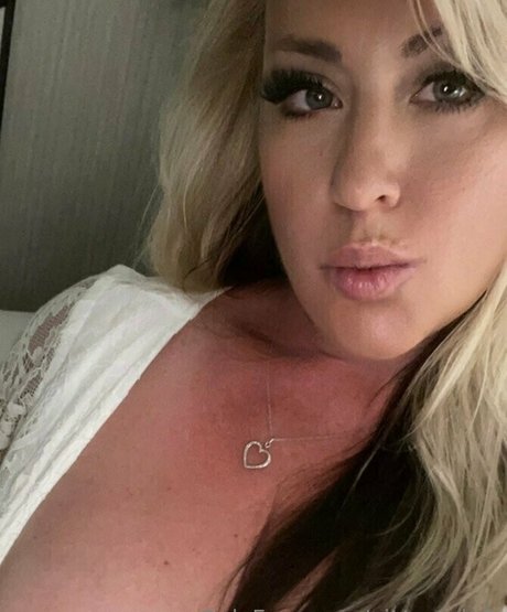 muskel-milf-onlyfans sexy nacktheit fotos