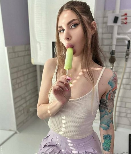 tätowierte onlyfans exklusive bilder