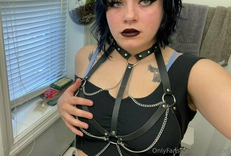 gazelhazel erwachsene sexy fotos