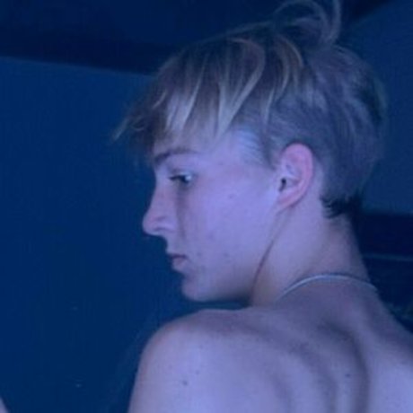 blondeboybradfree hd erotische bilder